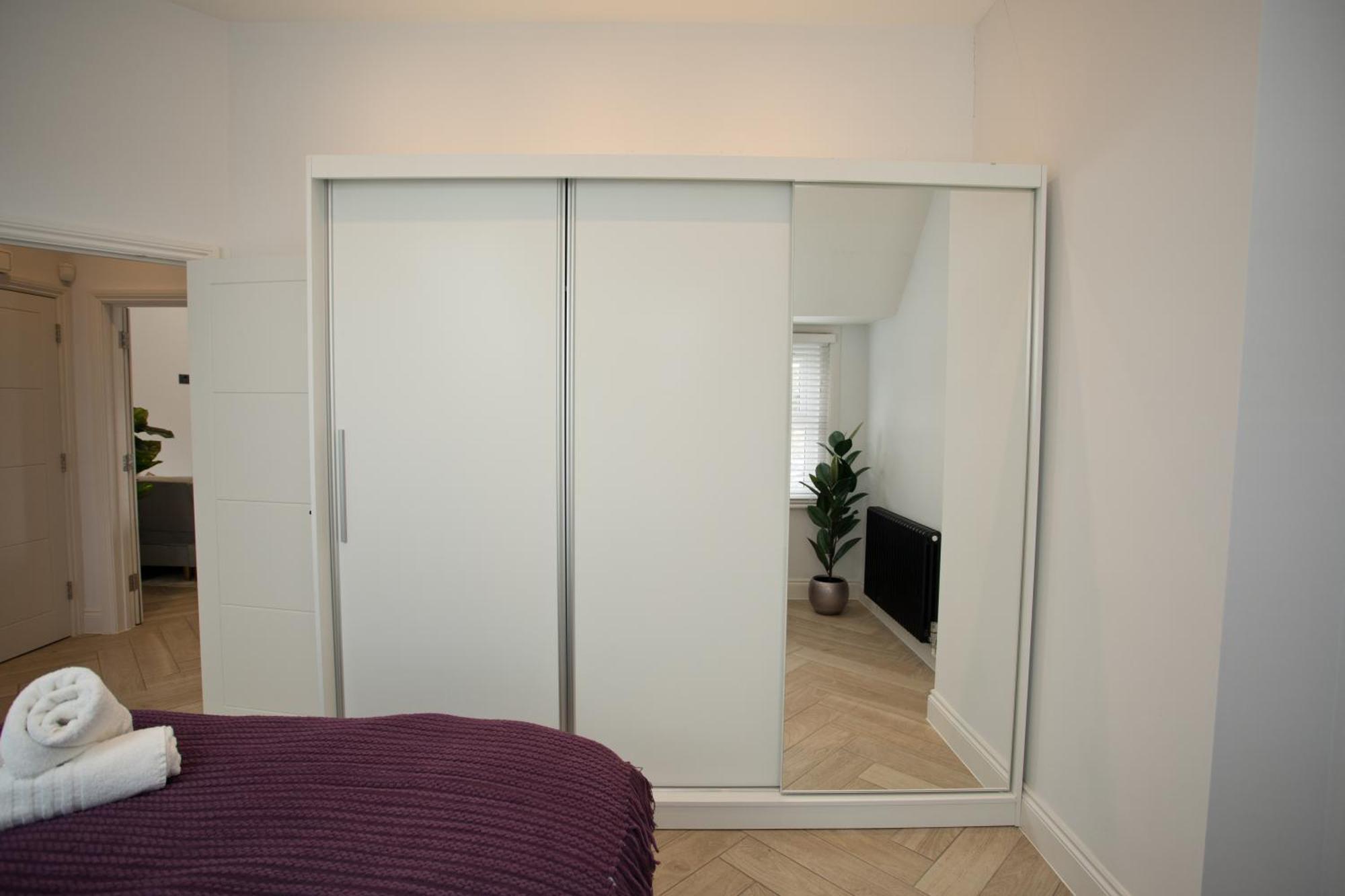 Ultra Stylish Apt Set In An Affluent Location بول المظهر الخارجي الصورة